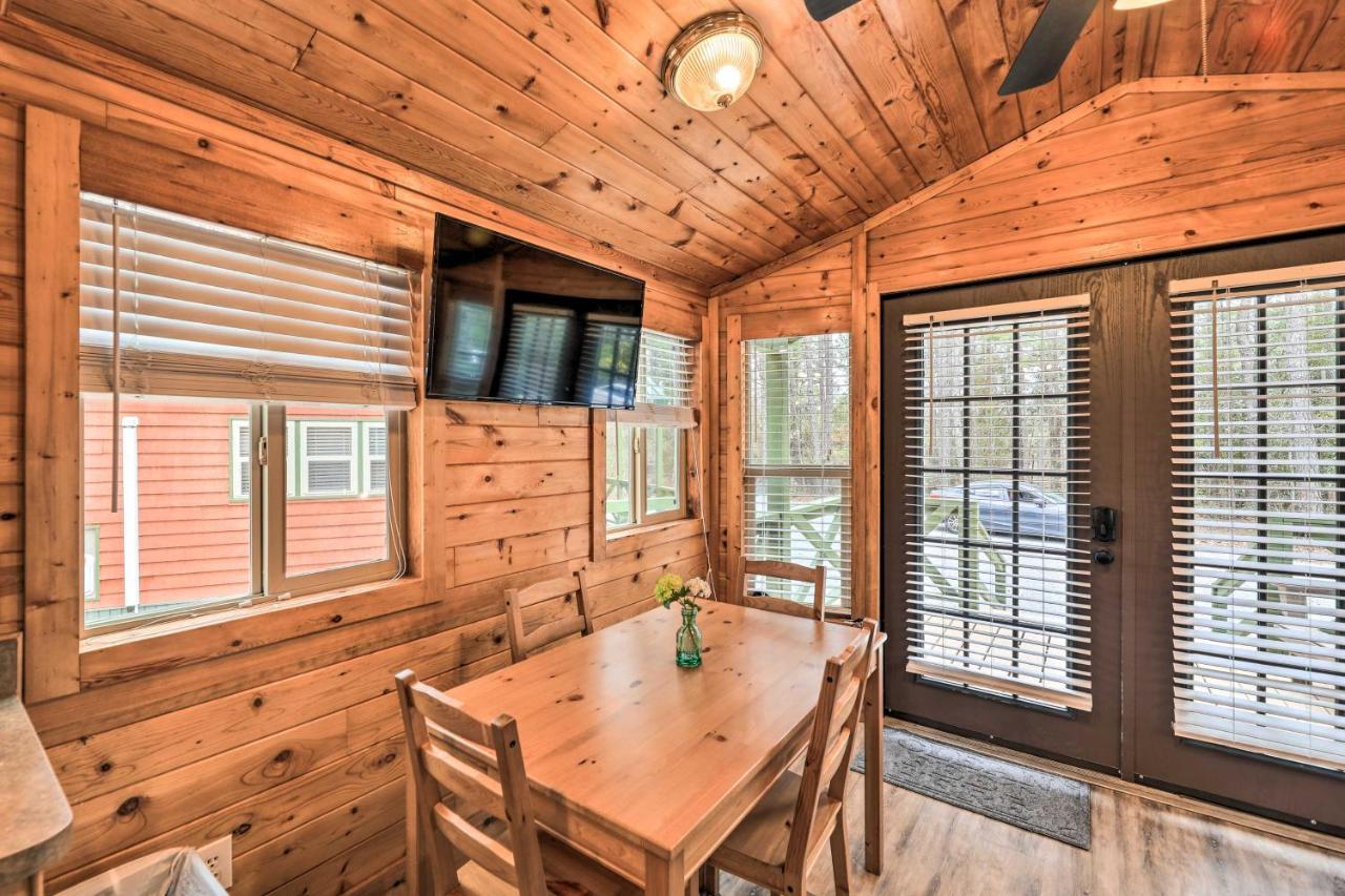 Beautiful New Bern Studio Cabin With Fire Pit! 外观 照片