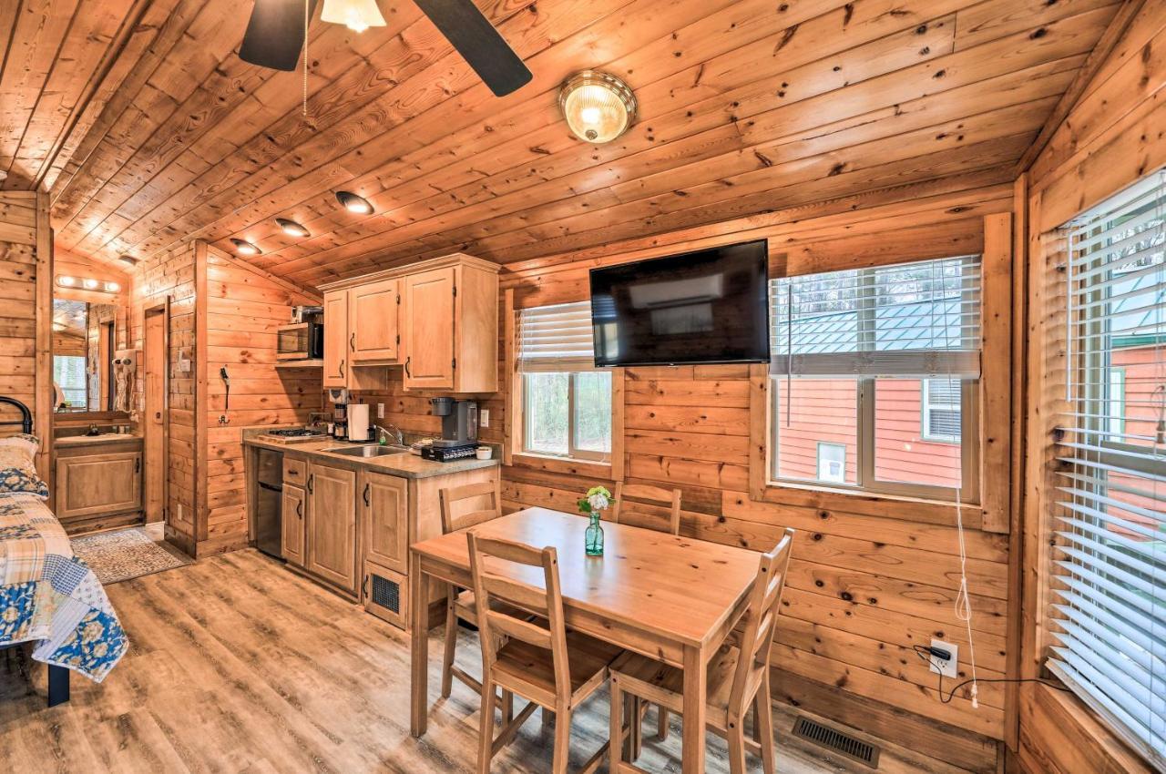Beautiful New Bern Studio Cabin With Fire Pit! 外观 照片