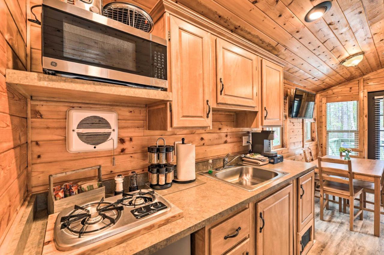 Beautiful New Bern Studio Cabin With Fire Pit! 外观 照片