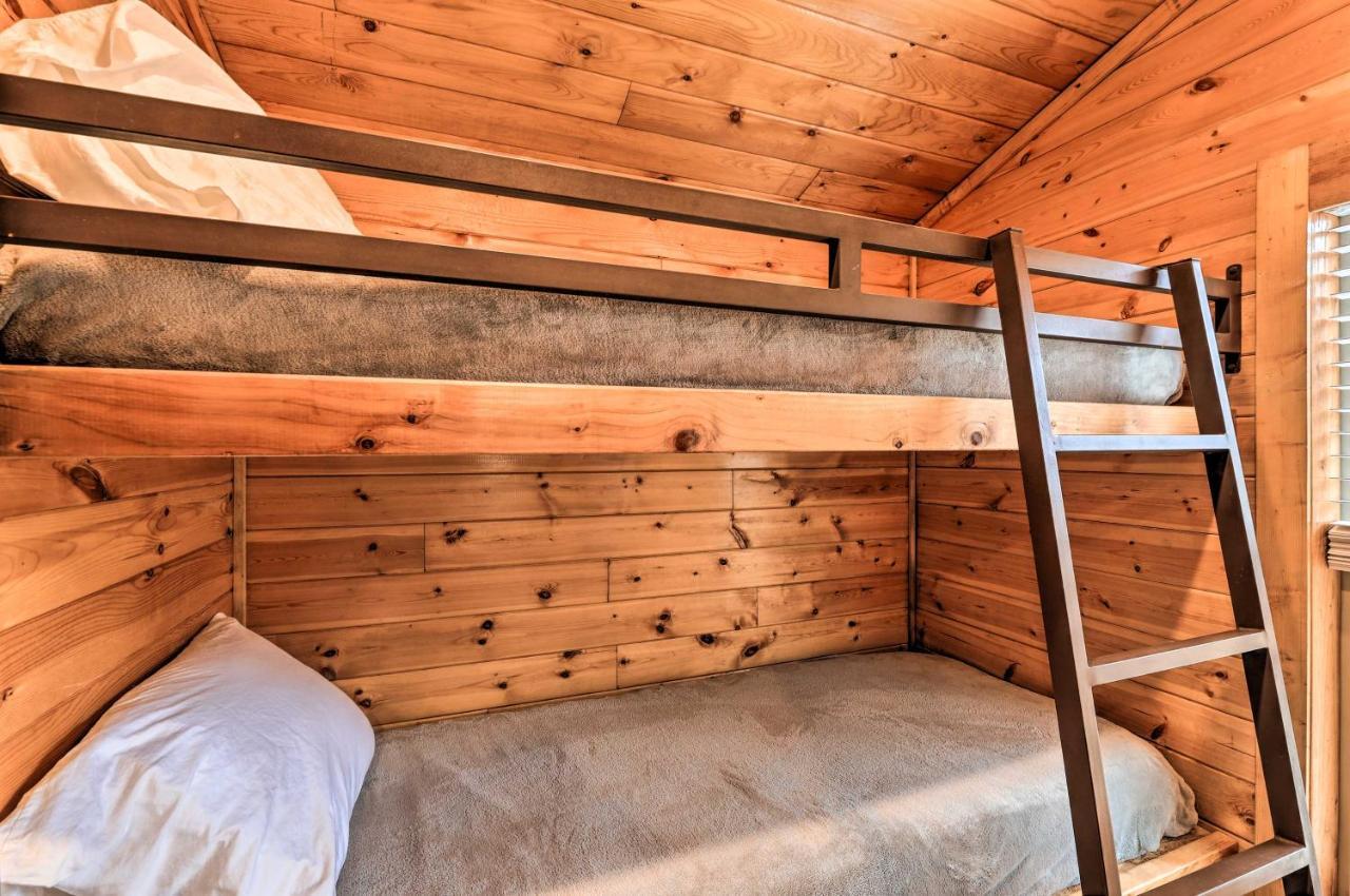Beautiful New Bern Studio Cabin With Fire Pit! 外观 照片