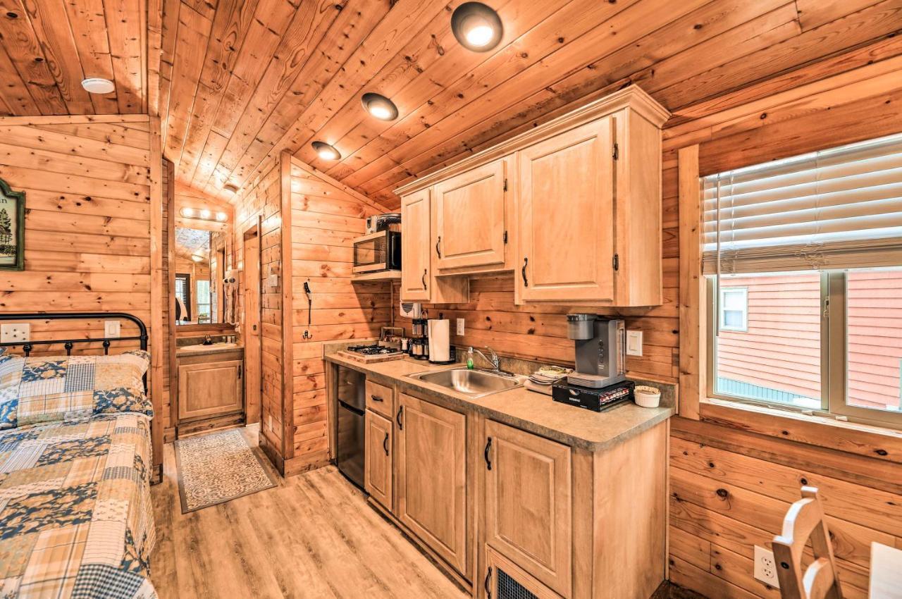 Beautiful New Bern Studio Cabin With Fire Pit! 外观 照片